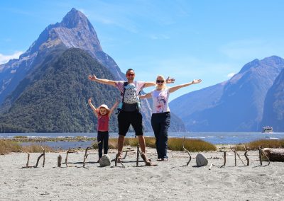Milford Sound Worldtrip Family