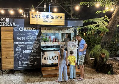 Food Market Tamarindo